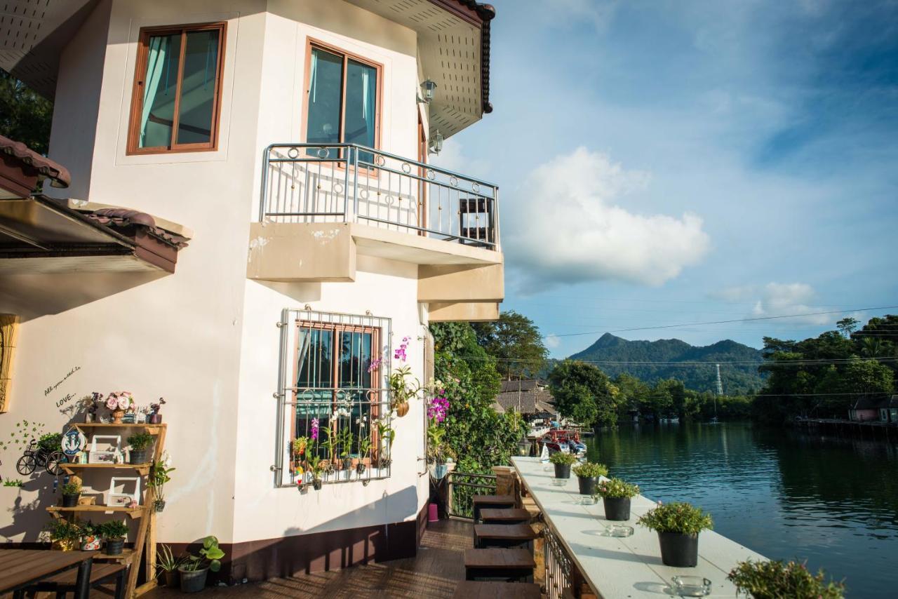 Riverview Hostel Koh Chang Exterior photo